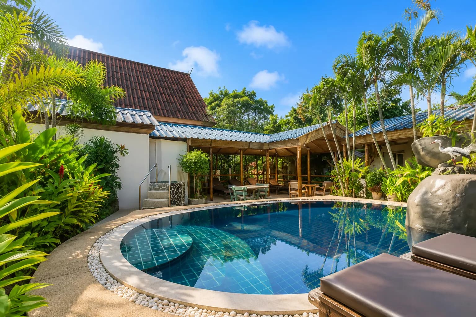 Evergreen Spa tropical pool and garden in Rawai Phuket
